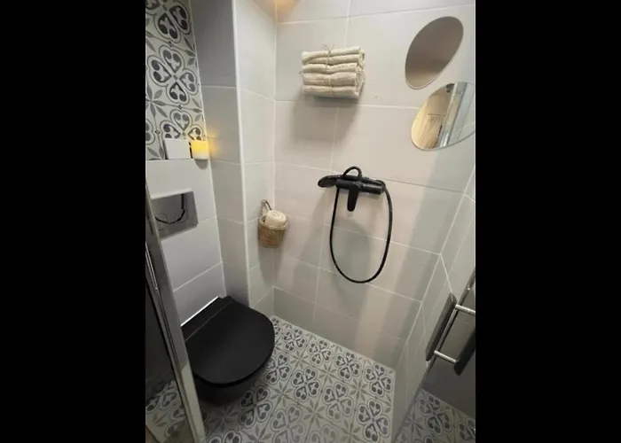 Przytulny Z Lazienka W Centrum Gdyni & Free Parking Apartmán Gdyně